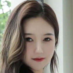 古月小同学
